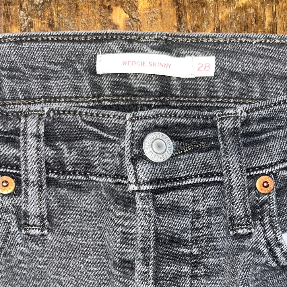 Levi’s Wedgie Skinny Jeans - Picture 5 of 5